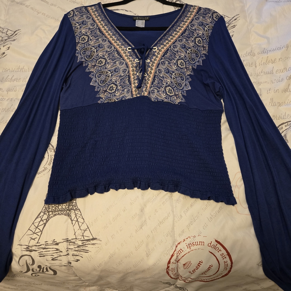 VENUS Blouses